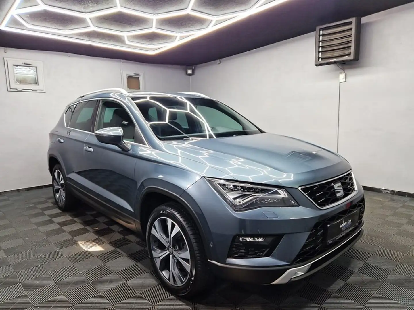 SEAT Ateca Xcellence|AUTOM|PANO|LEDER|LED|ACC|18 ZOLL Grau - 2