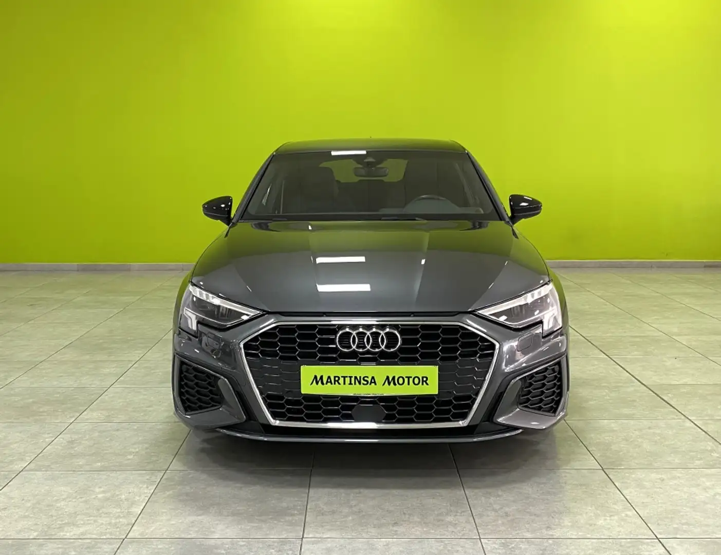 Audi A3 Sportback 30TDI S line Gris - 2