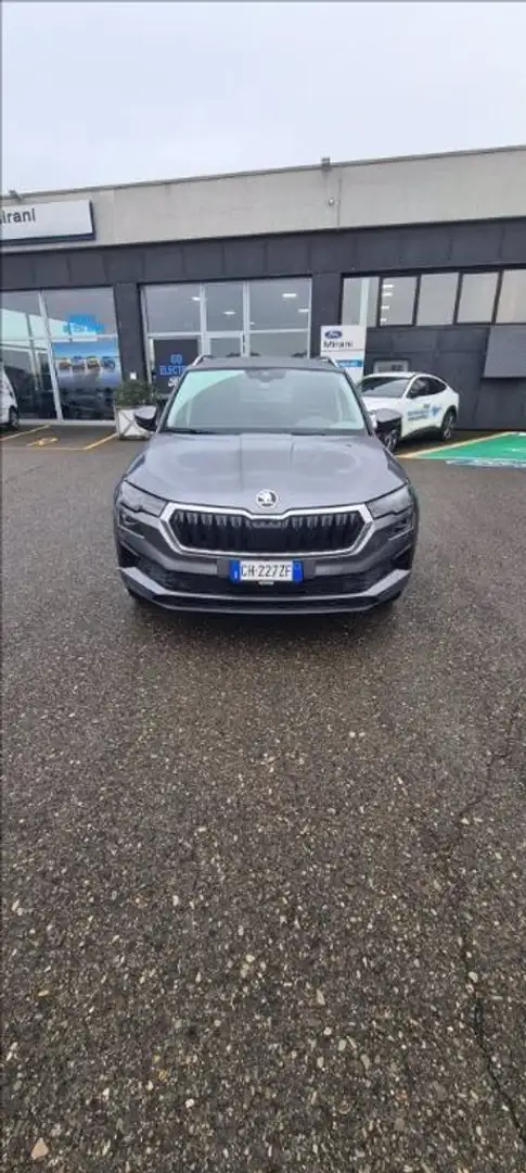 Skoda Karoq 2.0 tdi Style 115cv Gris - 1