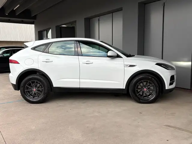 Jaguar E-Pace view 5