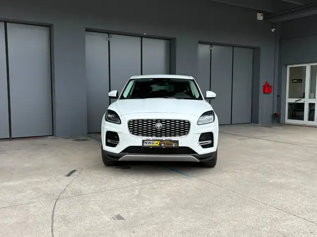 Jaguar E-Pace view 3