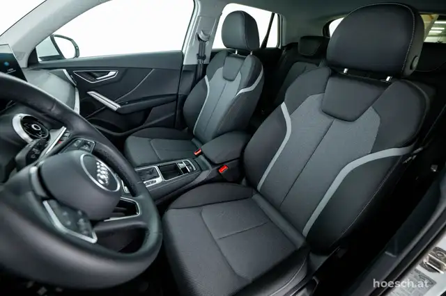 Audi Q2 view 15