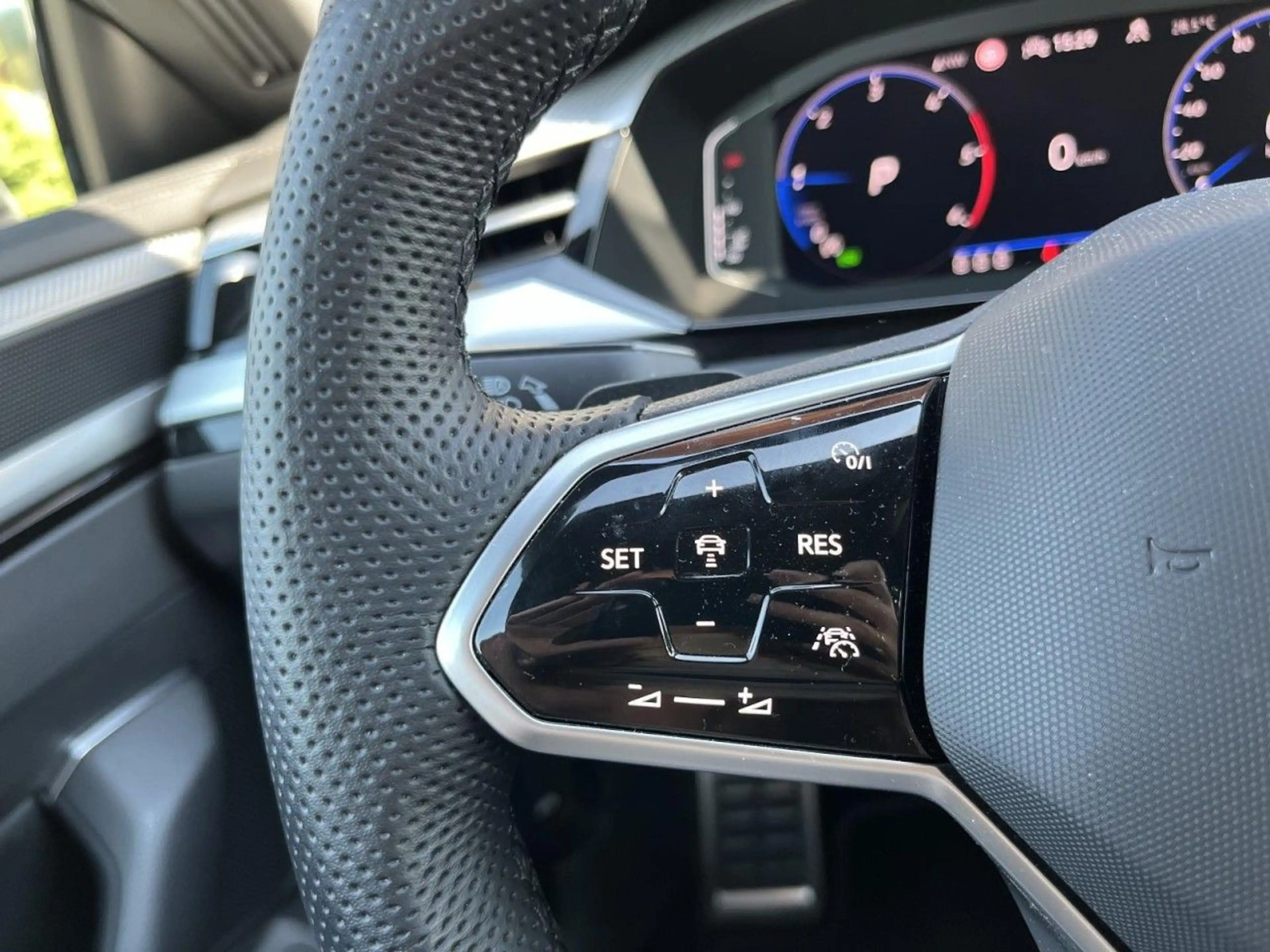 Volkswagen Arteon 2,0 TDI DSG 4Motion R-Line — photo 14