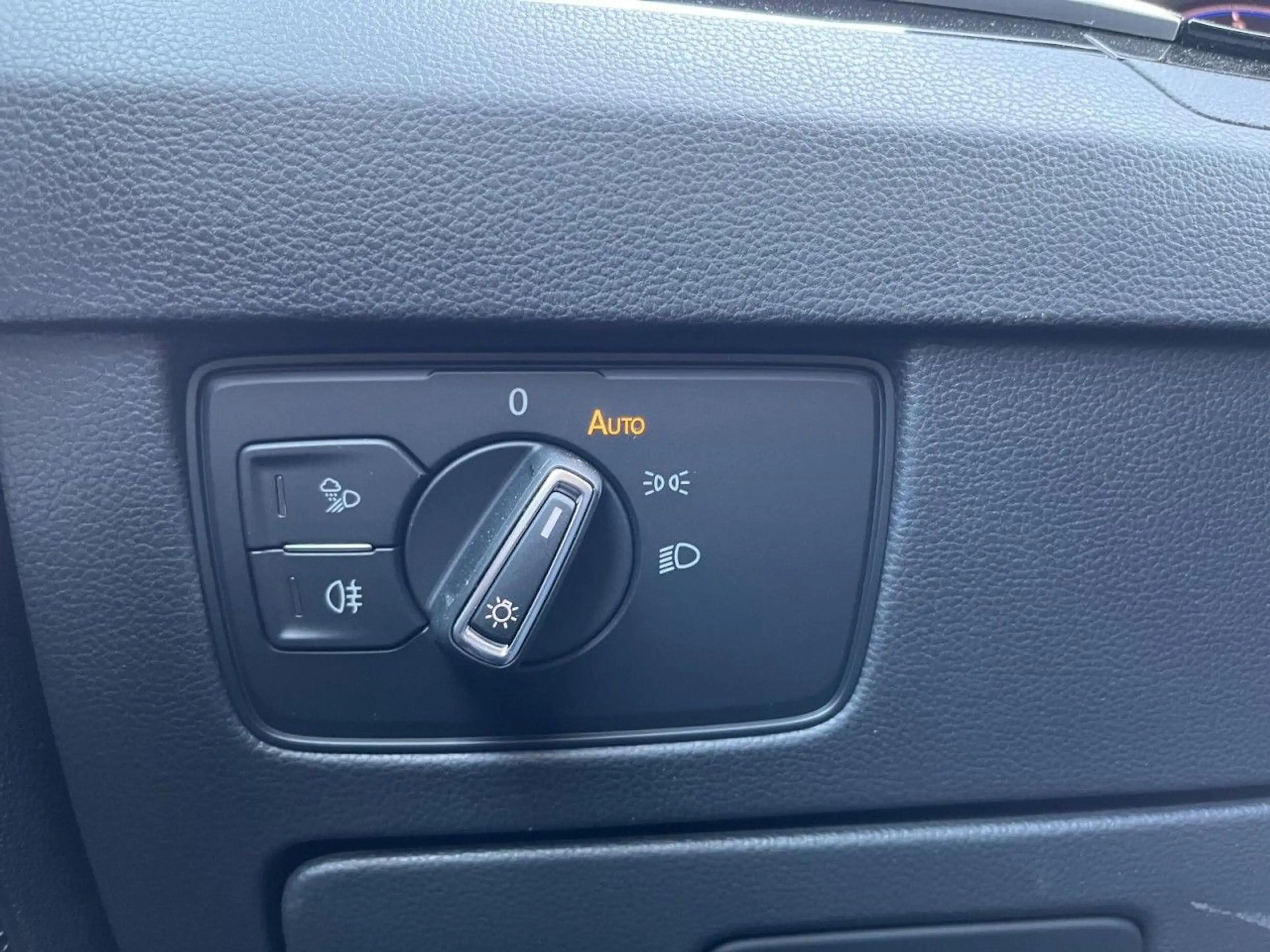 Volkswagen Arteon 2,0 TDI DSG 4Motion R-Line — photo 13