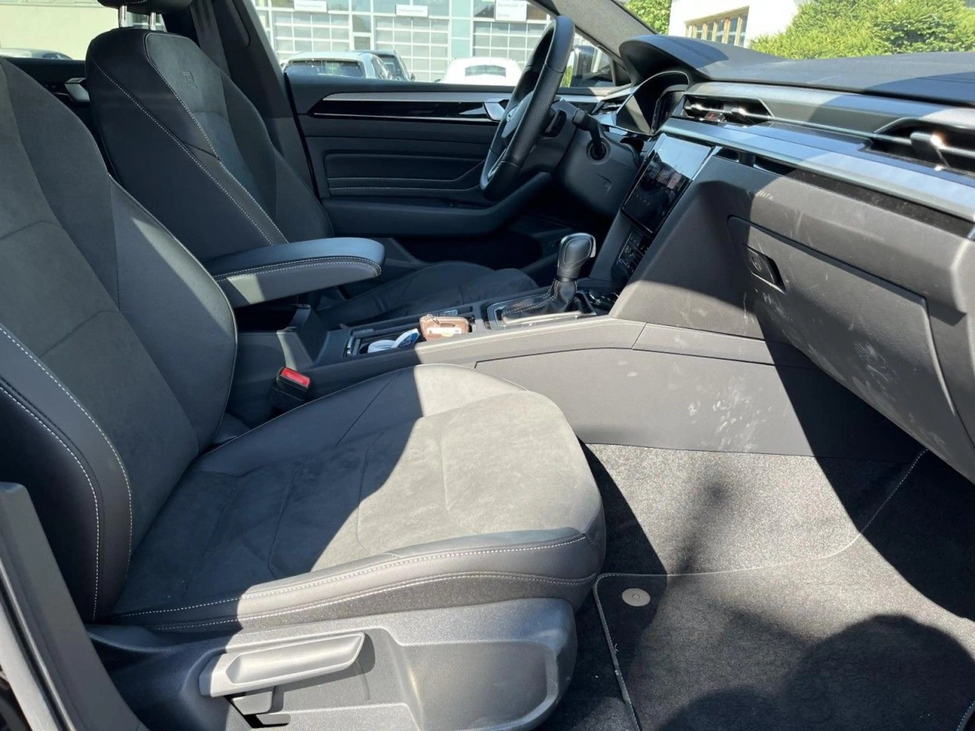 Volkswagen Arteon 2,0 TDI DSG 4Motion R-Line — photo 8