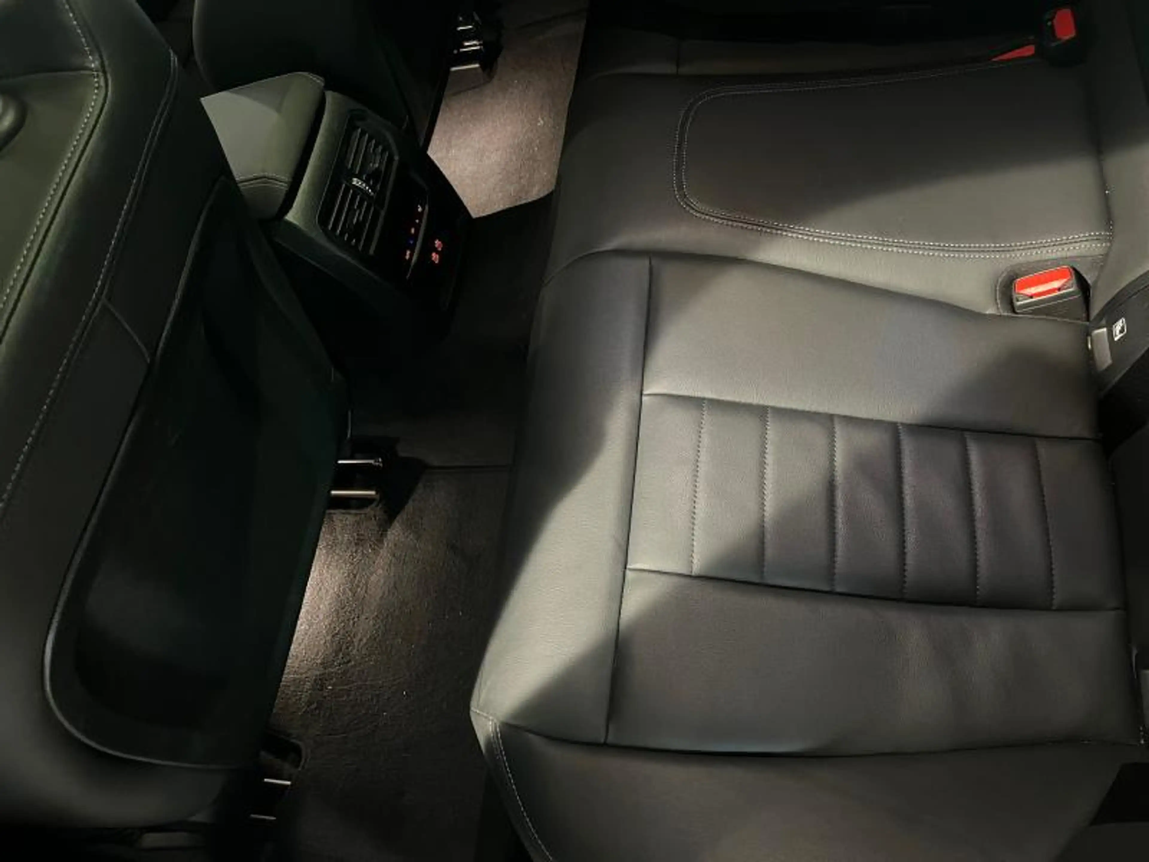 BMW 340 M340d xDrive Touring — photo 12