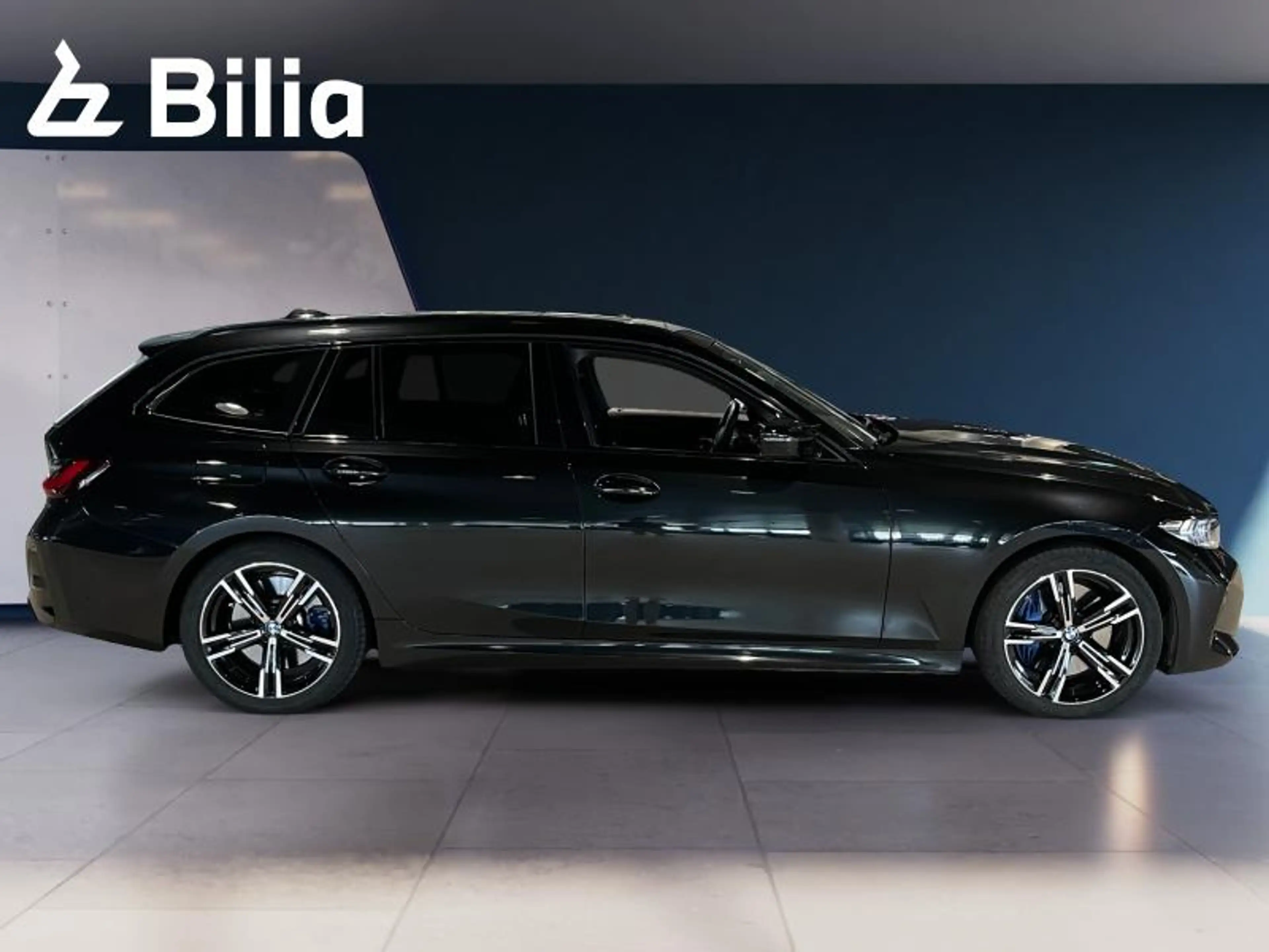 BMW 340 M340d xDrive Touring — photo 4