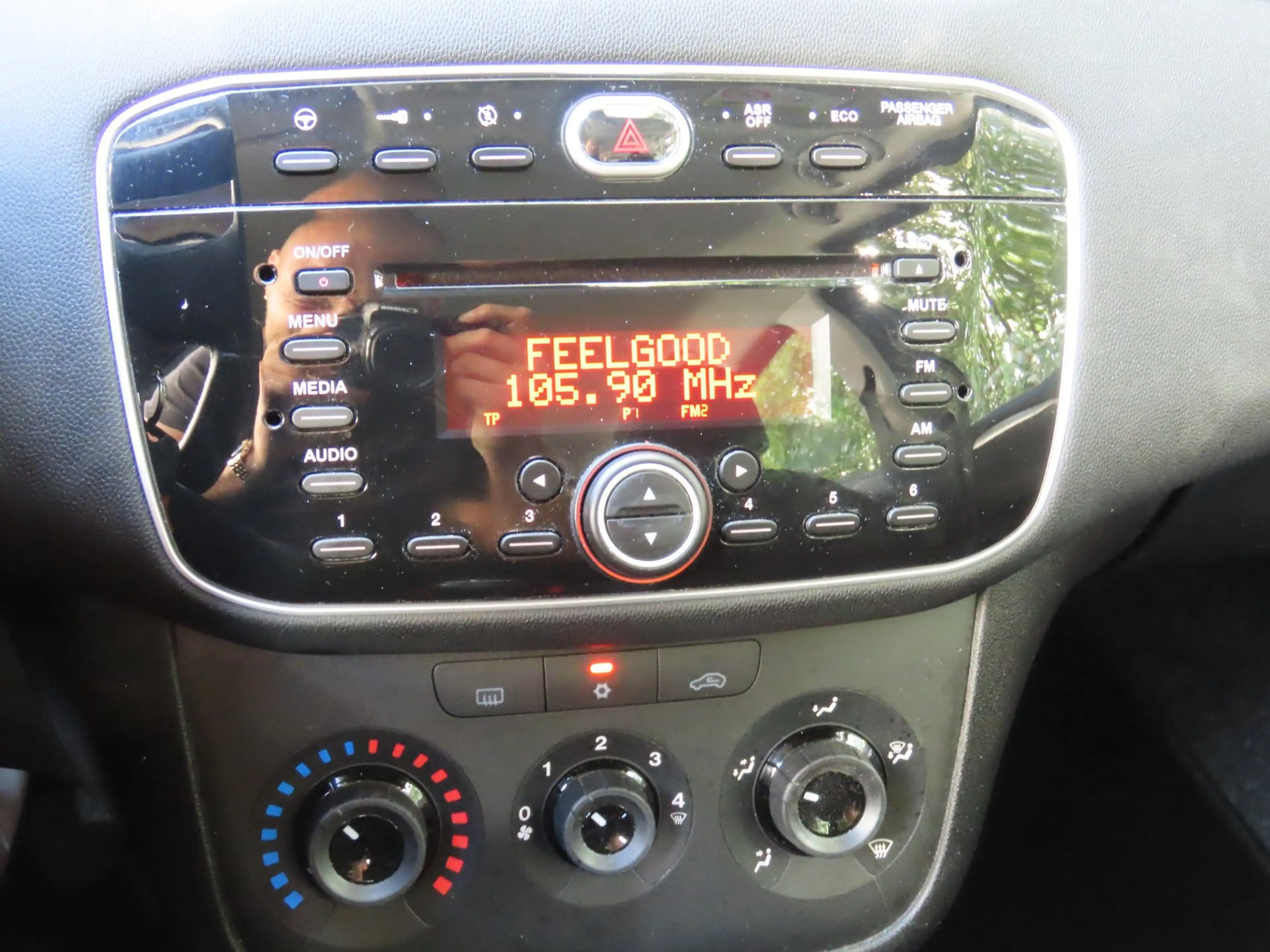 Fiat Punto Evo 0.9 TwinAir Lounge *1e EIG ! — photo 15