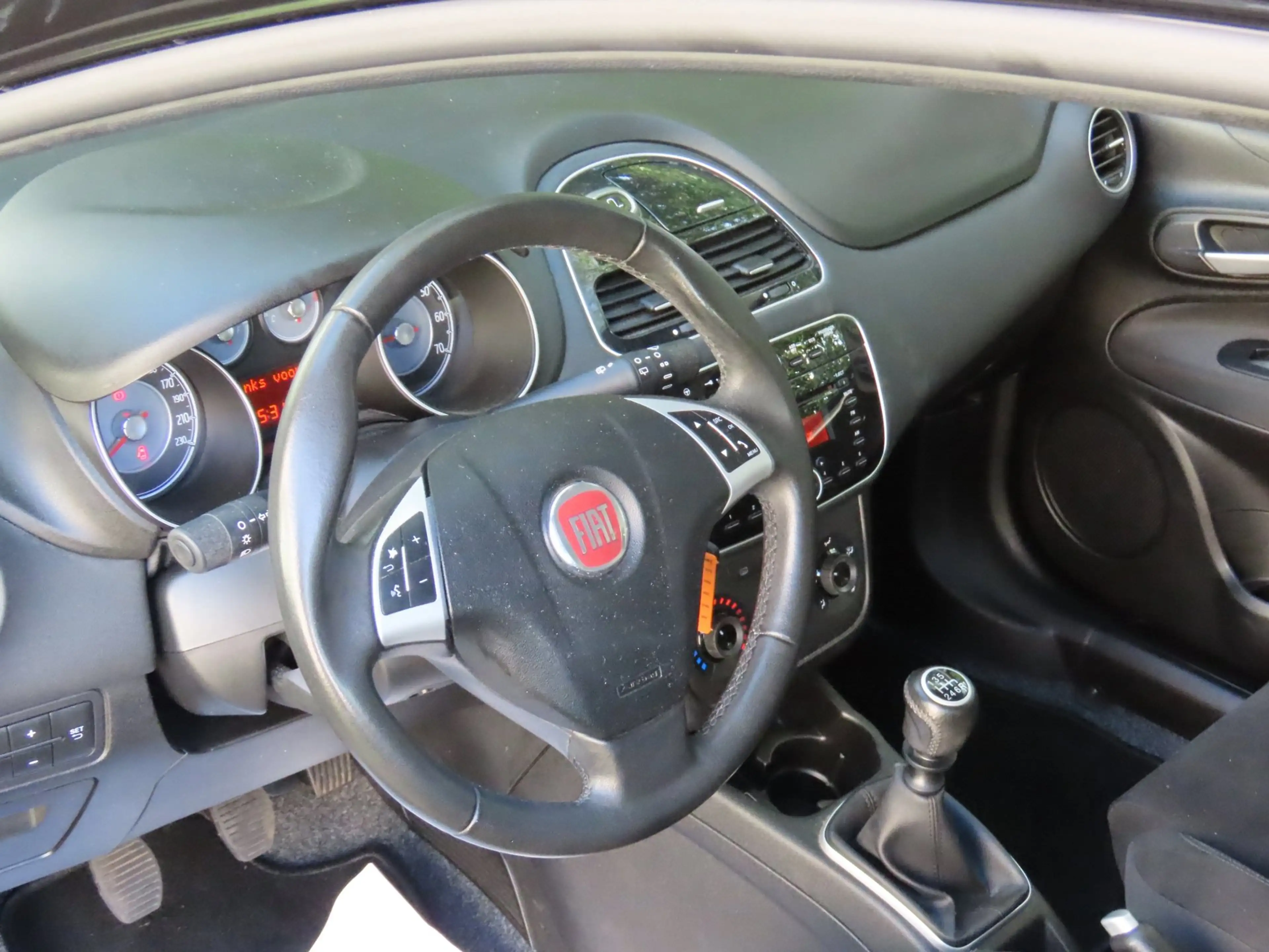 Fiat Punto Evo 0.9 TwinAir Lounge *1e EIG ! — photo 10