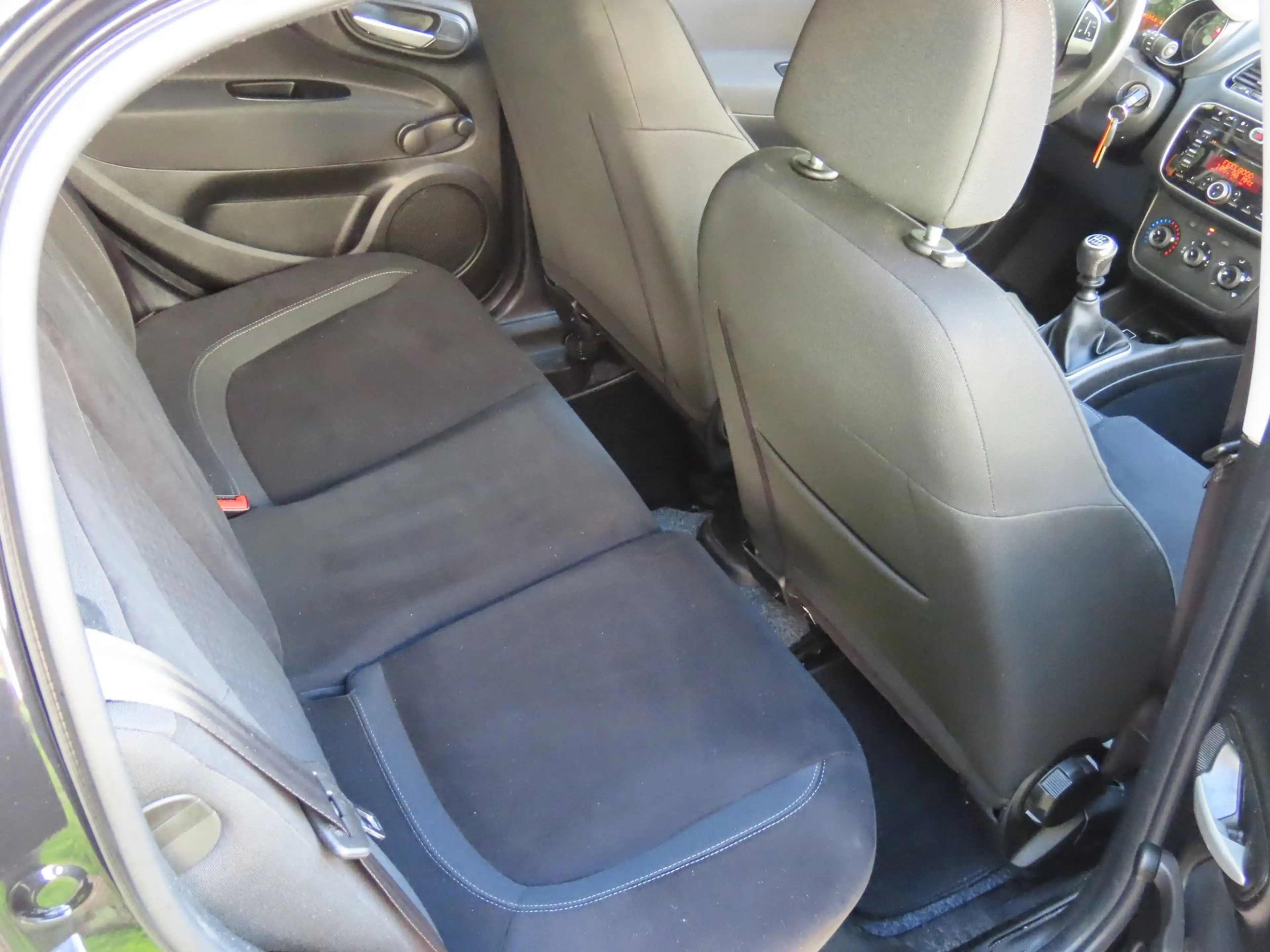 Fiat Punto Evo 0.9 TwinAir Lounge *1e EIG ! — photo 13