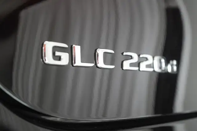 Mercedes-Benz GLC view 30
