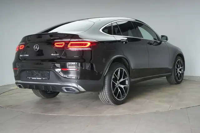 Mercedes-Benz GLC view 5