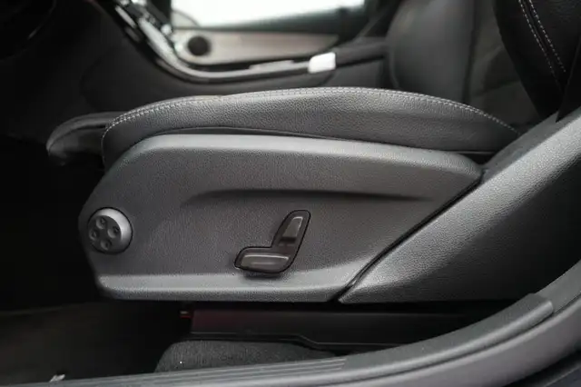 Mercedes-Benz GLC view 27