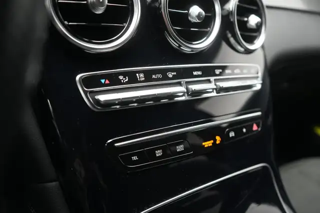 Mercedes-Benz GLC view 17
