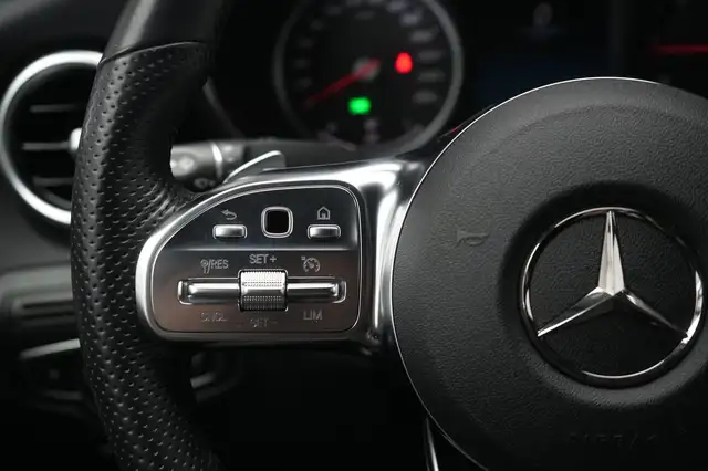 Mercedes-Benz GLC view 19
