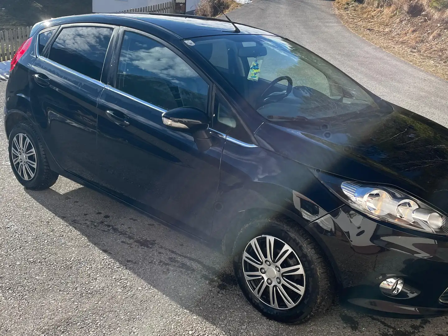 Ford Fiesta Fiesta Titanium 1,25 Titanium Schwarz - 1