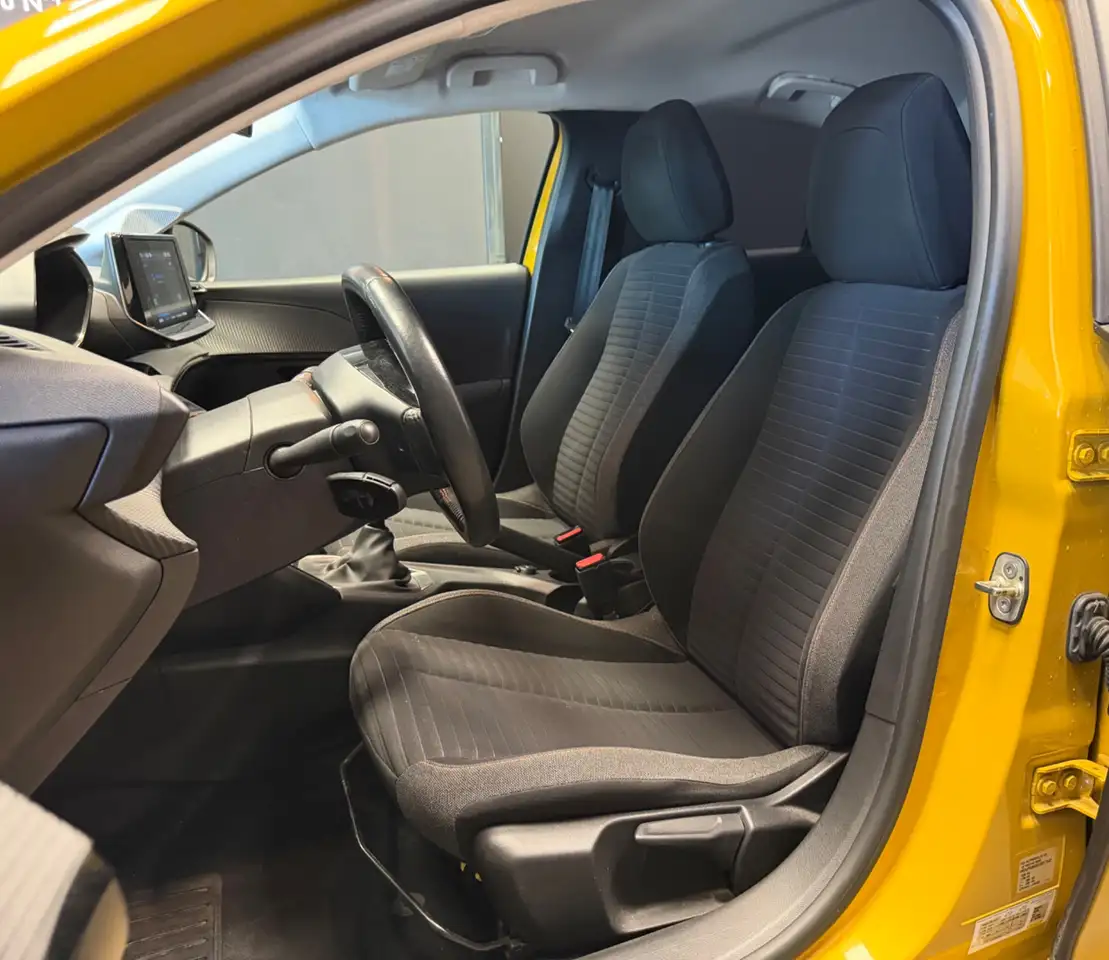 Peugeot 208 208 — photo 5