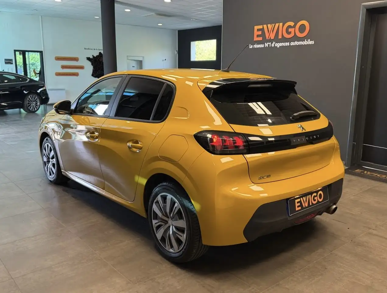 Peugeot 208 208 — photo 17