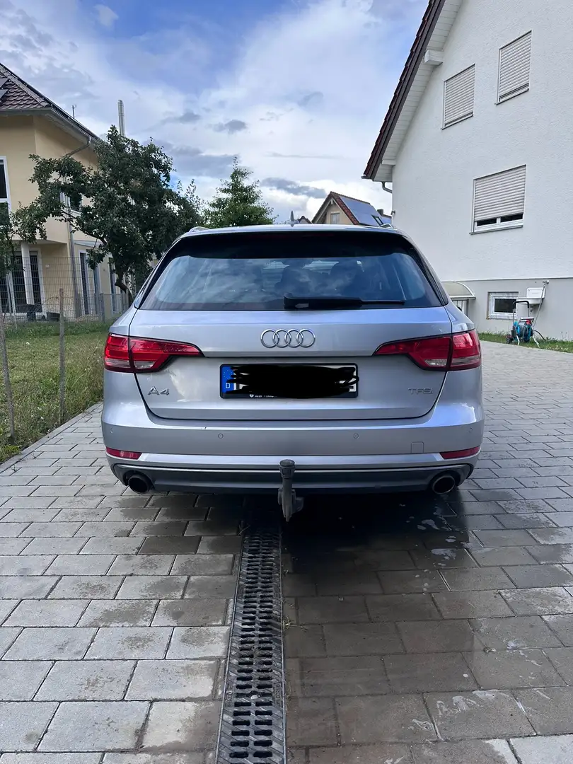 Audi A4 B9 Avant, extrem gepflegtes Auto Grau - 2