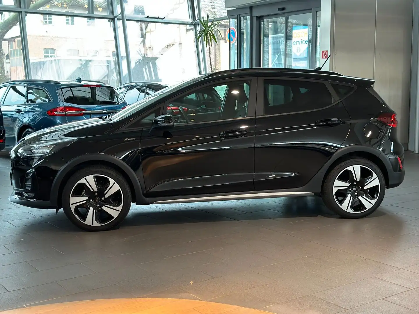 Ford Fiesta Active X TOP-AUSSTATTUNG Schwarz - 2
