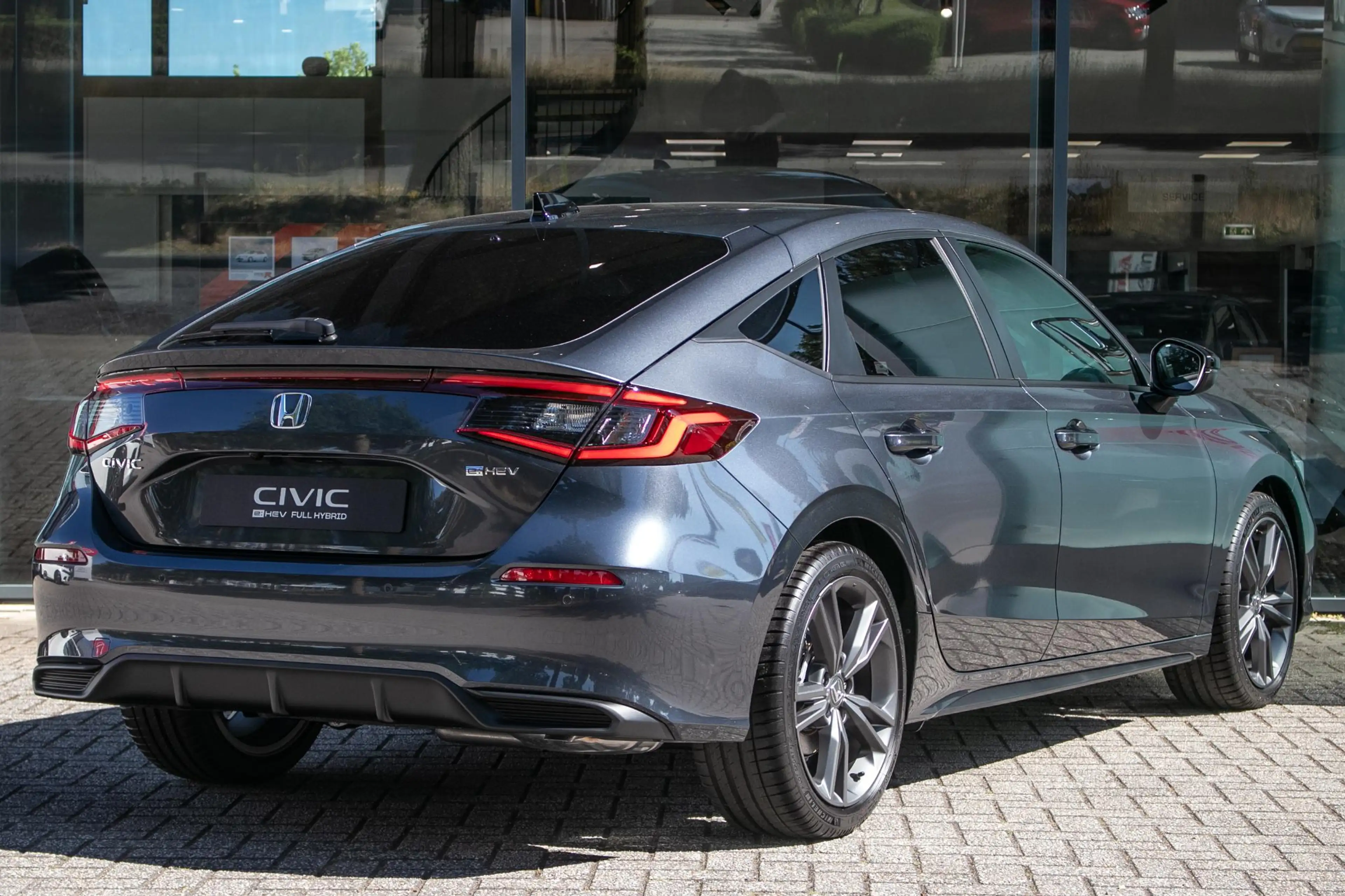 Honda Civic 2.0 e:HEV Sport — photo 3
