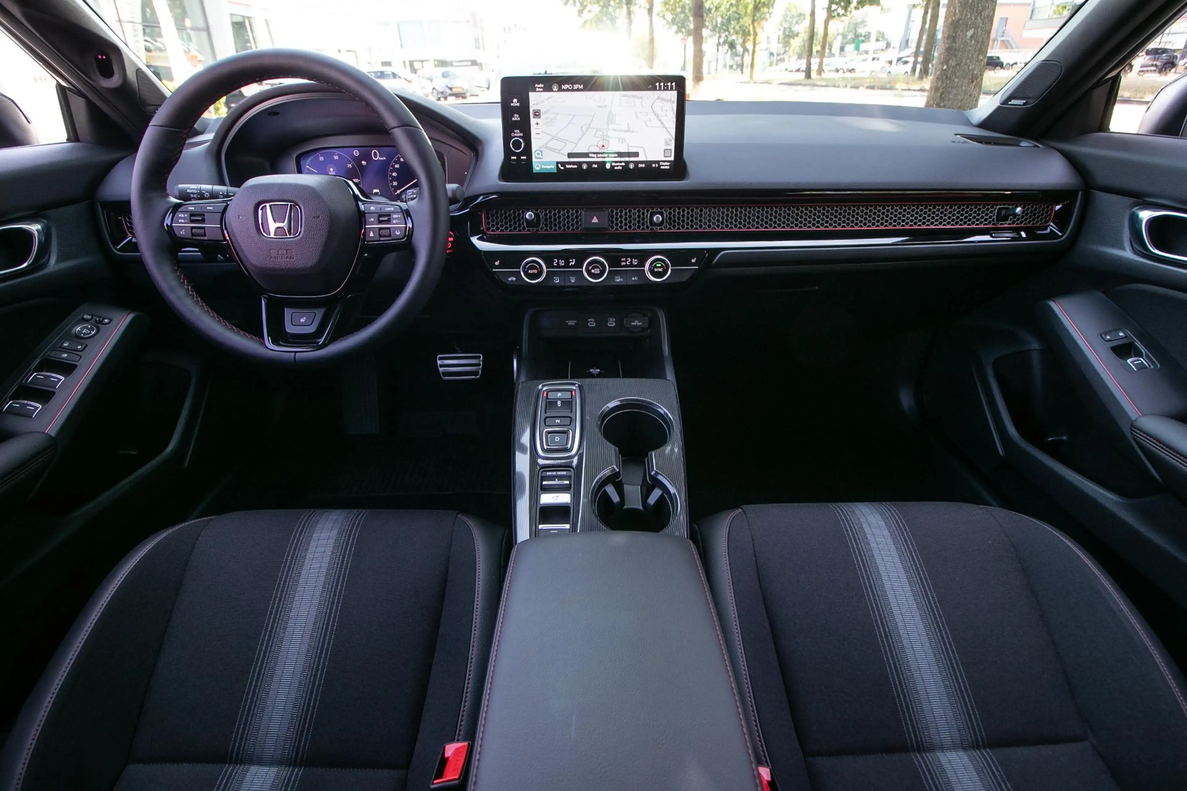 Honda Civic 2.0 e:HEV Sport — photo 15