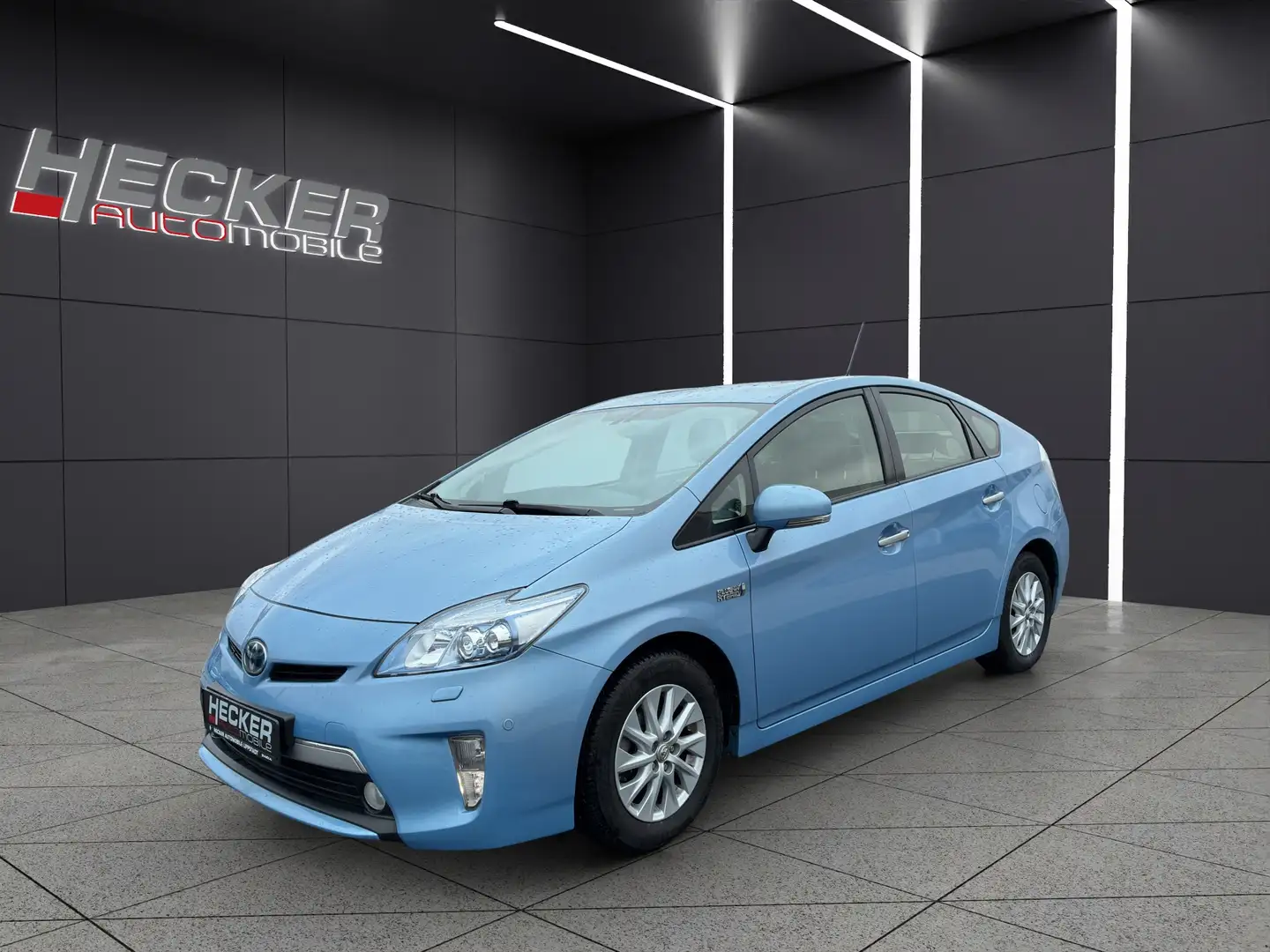 Toyota Prius 1.8 VVT-i Plug-in TEC-Ed Blau - 1