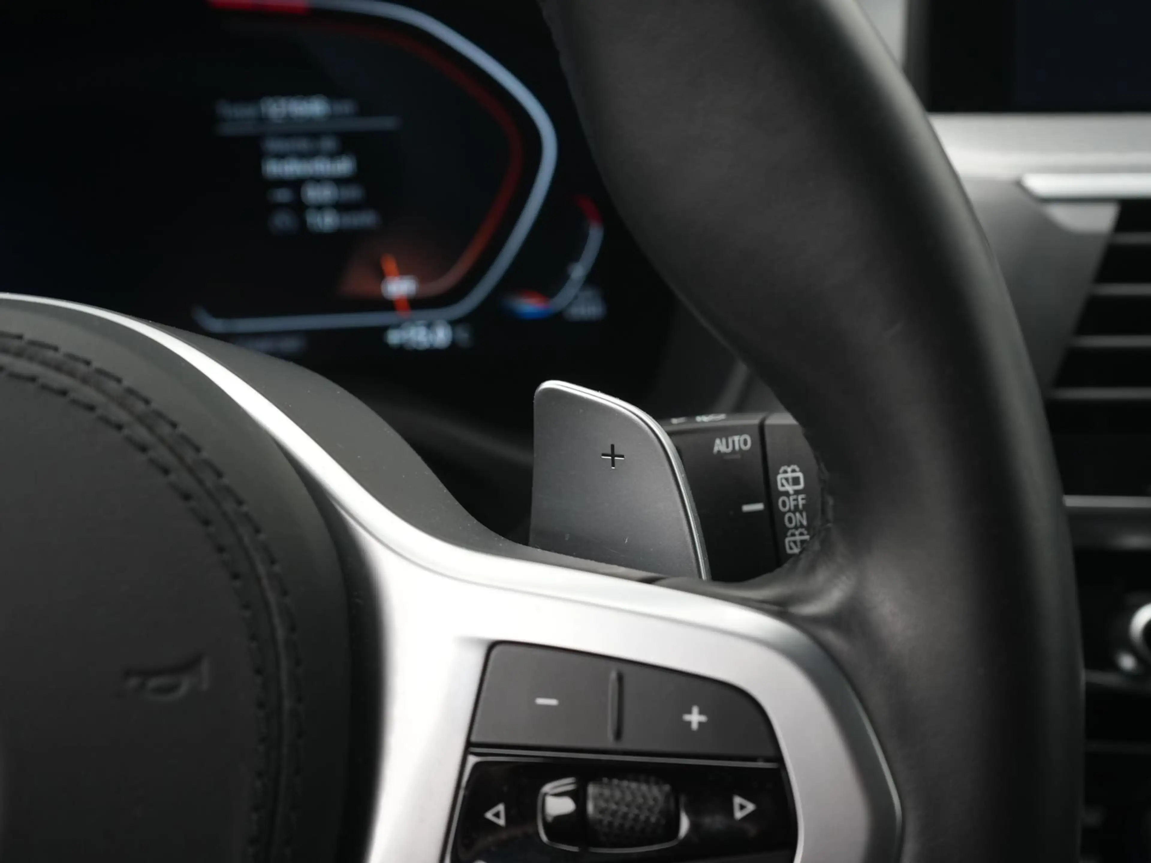 BMW X3 xDrive 20d M-Sport,PANO,AHK,HUD,TEMPO,MEMORY — photo 14