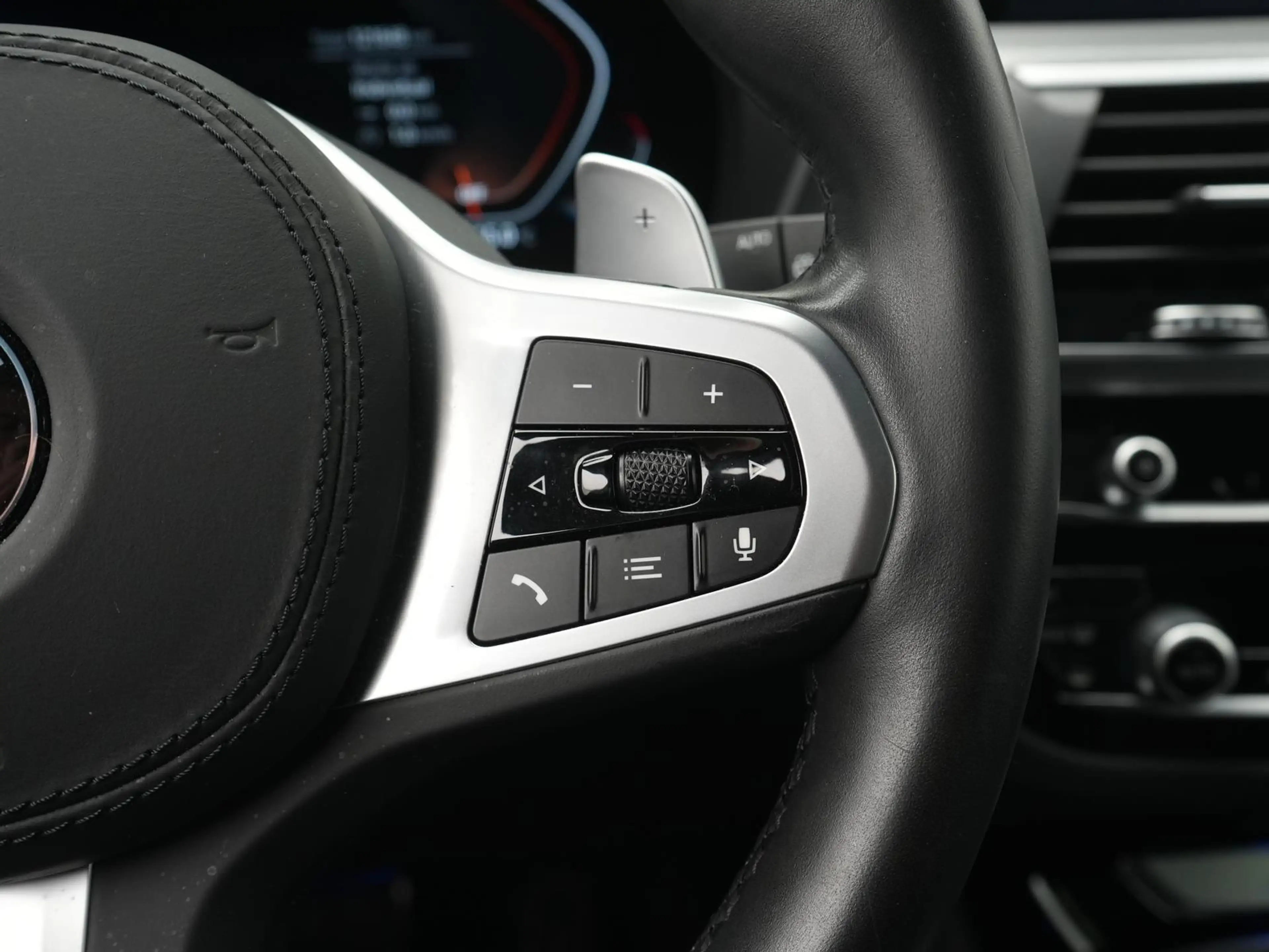 BMW X3 xDrive 20d M-Sport,PANO,AHK,HUD,TEMPO,MEMORY — photo 12
