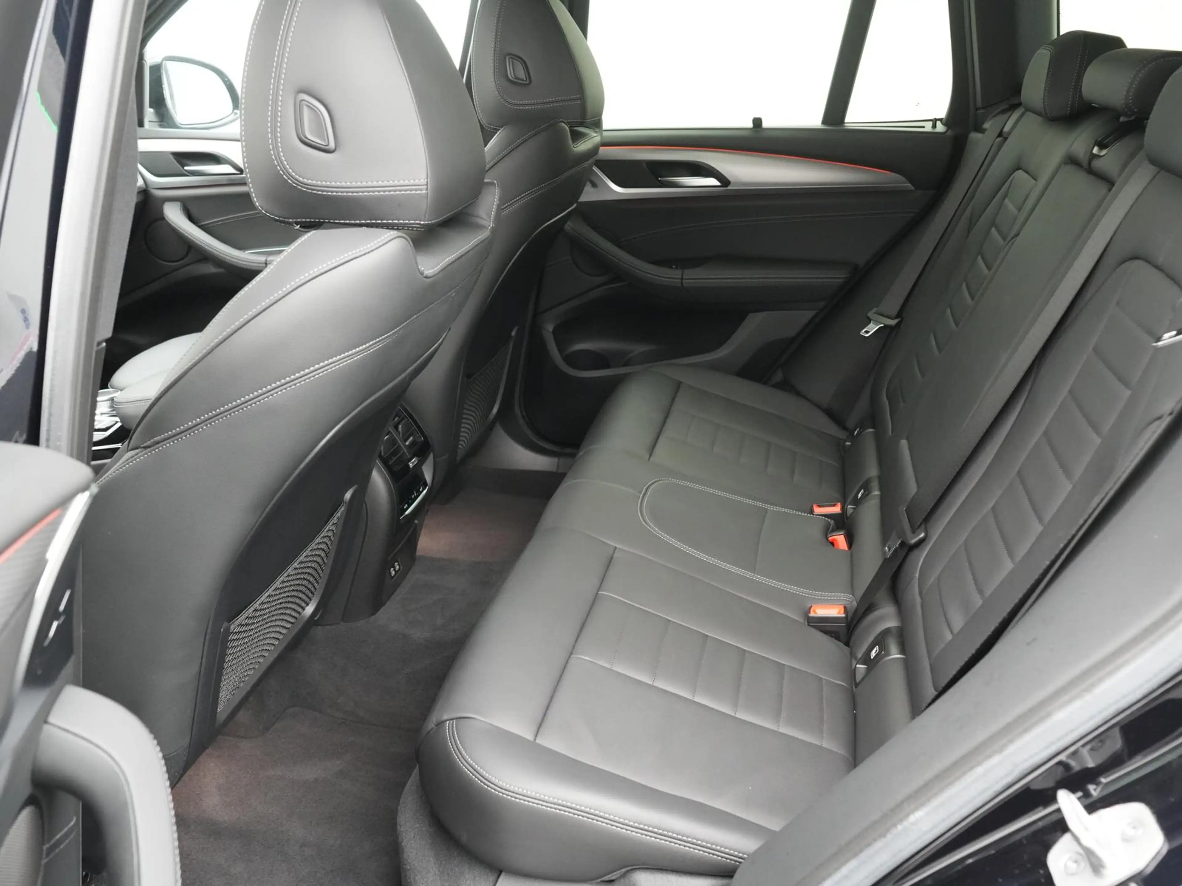 BMW X3 xDrive 20d M-Sport,PANO,AHK,HUD,TEMPO,MEMORY — photo 7