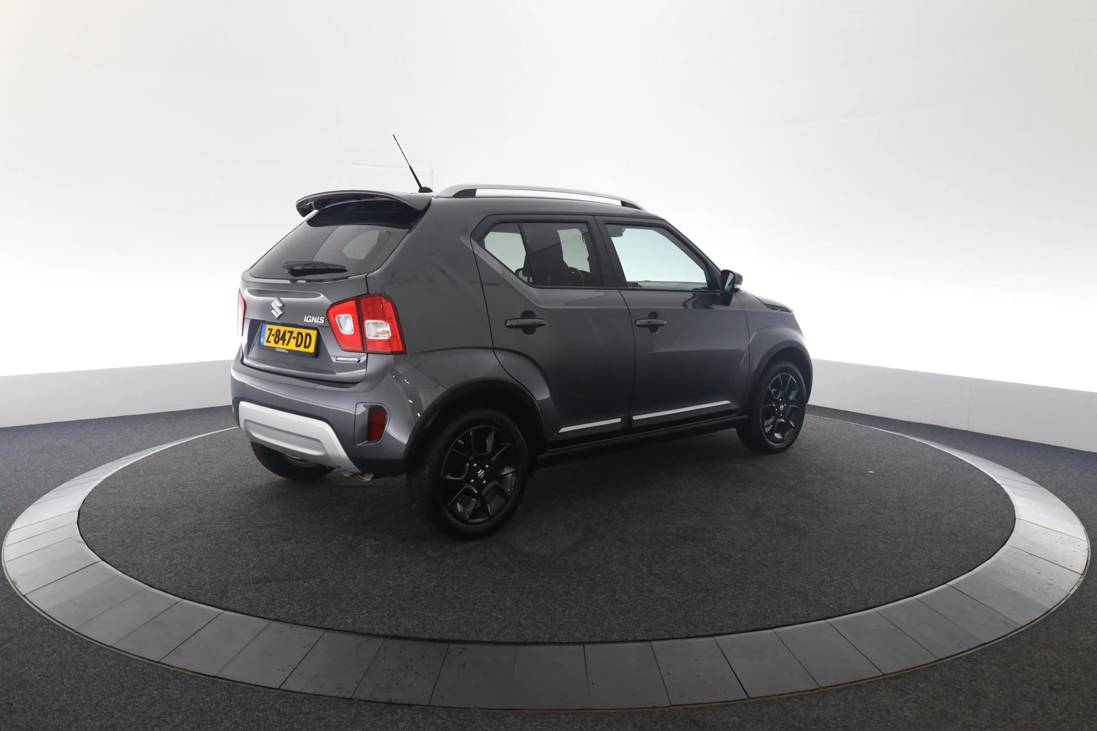 Suzuki Ignis 1.2 Smart Hybrid Style Keyless, Cruise, Camera, Na — photo 3