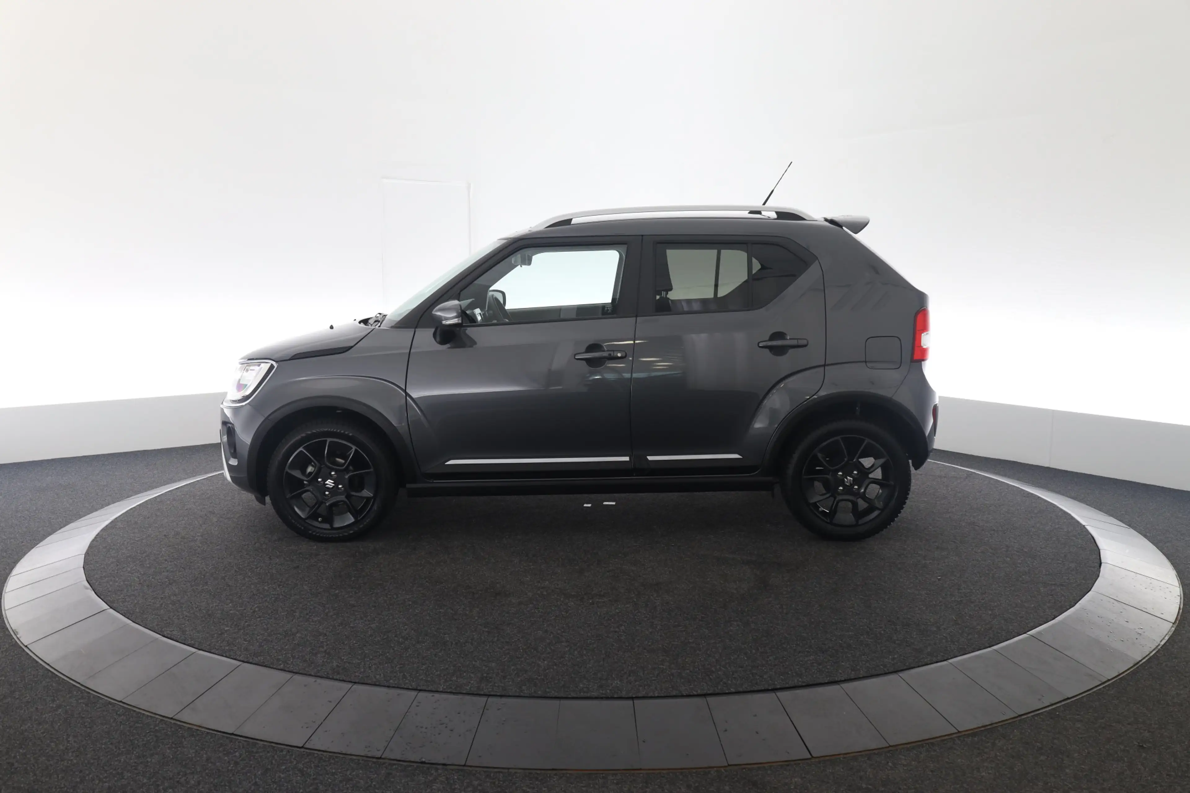 Suzuki Ignis 1.2 Smart Hybrid Style Keyless, Cruise, Camera, Na — photo 5