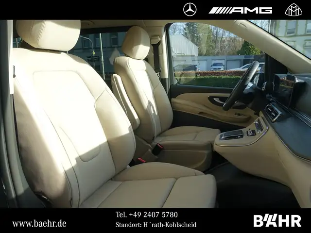 Mercedes-Benz V 300 view 4