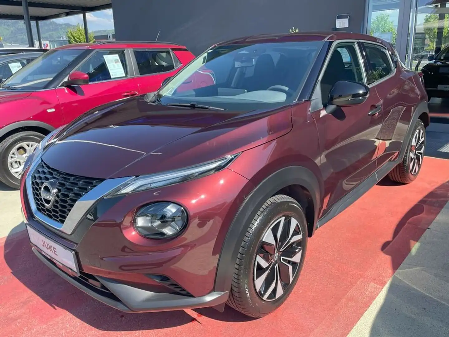 Nissan Juke 1,0 DIG-T Acenta+ Rot - 1