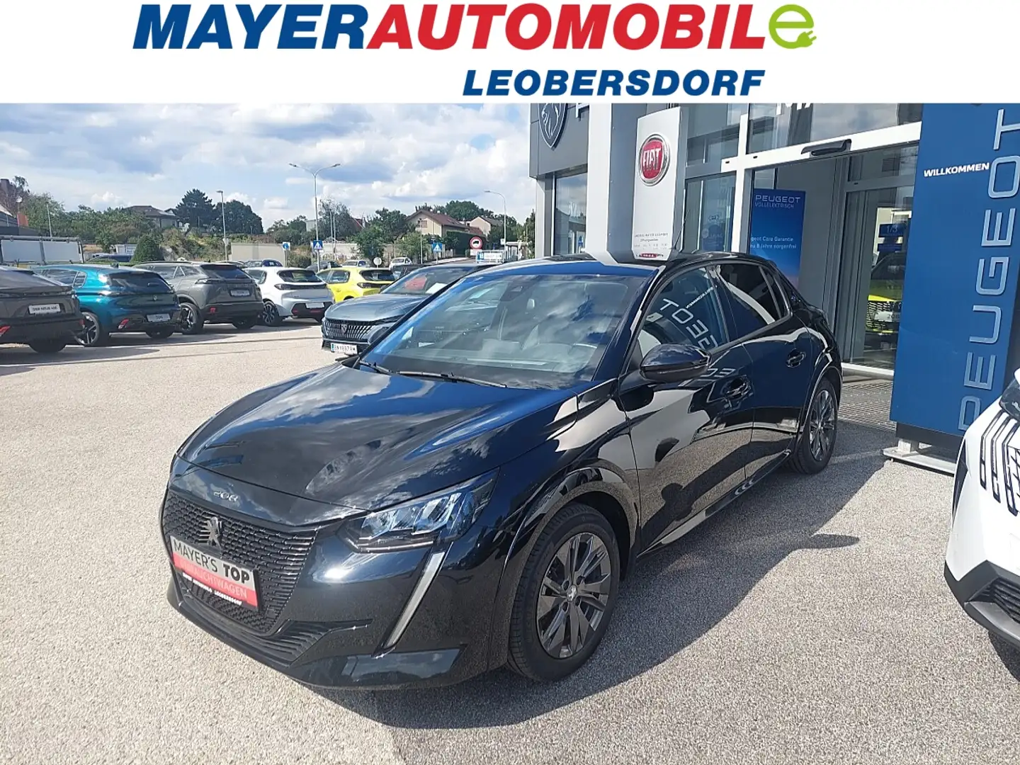 Peugeot e-208 50kWh Allure Schwarz - 1