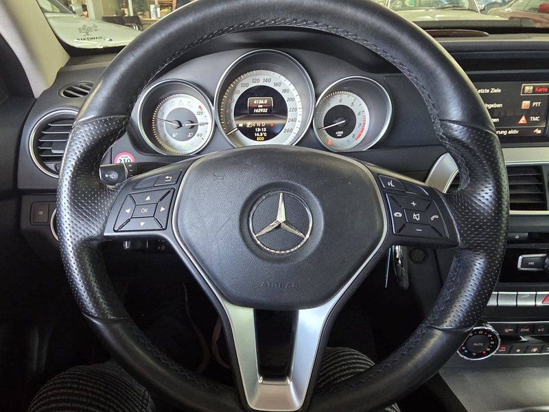 Mercedes-Benz C 200 C 200 CGI BlueEfficiency — photo 10
