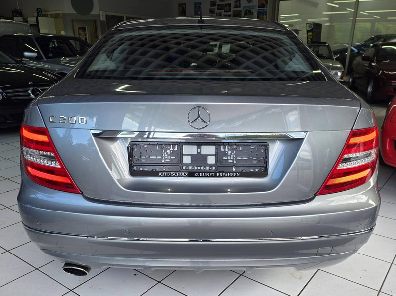 Mercedes-Benz C 200 C 200 CGI BlueEfficiency — photo 7