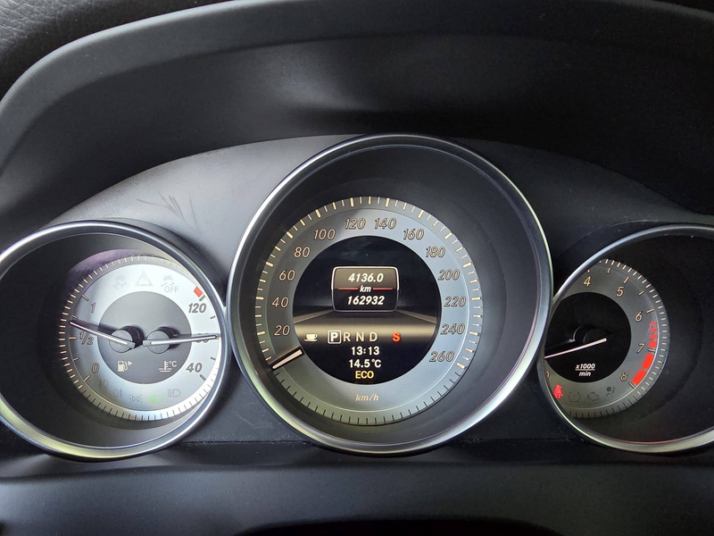 Mercedes-Benz C 200 C 200 CGI BlueEfficiency — photo 11