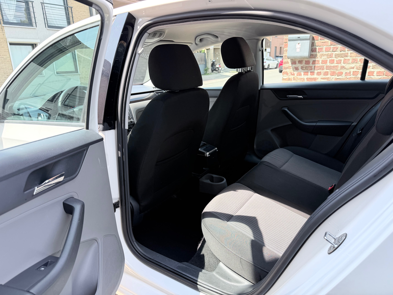 SEAT Toledo 1.2 I EDITION STYLE | Camera | Cruise | Navi — photo 6
