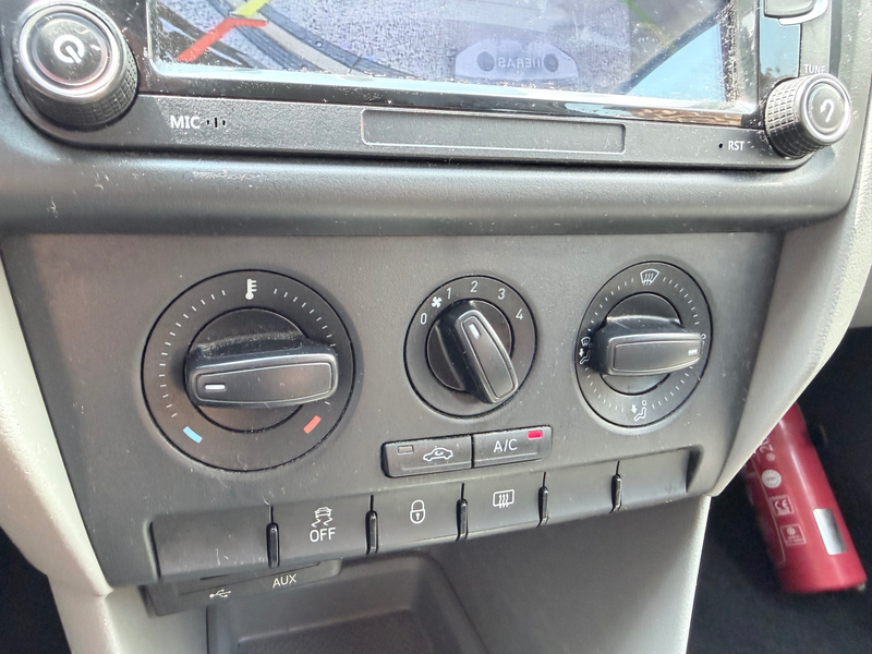 SEAT Toledo 1.2 I EDITION STYLE | Camera | Cruise | Navi — photo 14