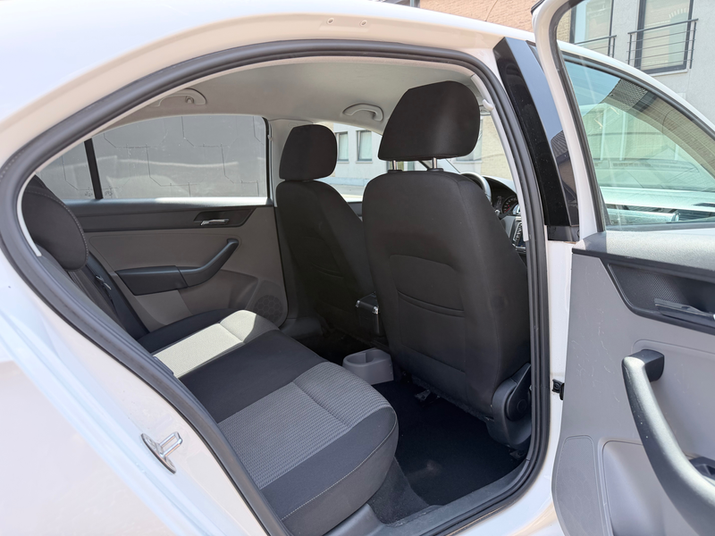 SEAT Toledo 1.2 I EDITION STYLE | Camera | Cruise | Navi — photo 9