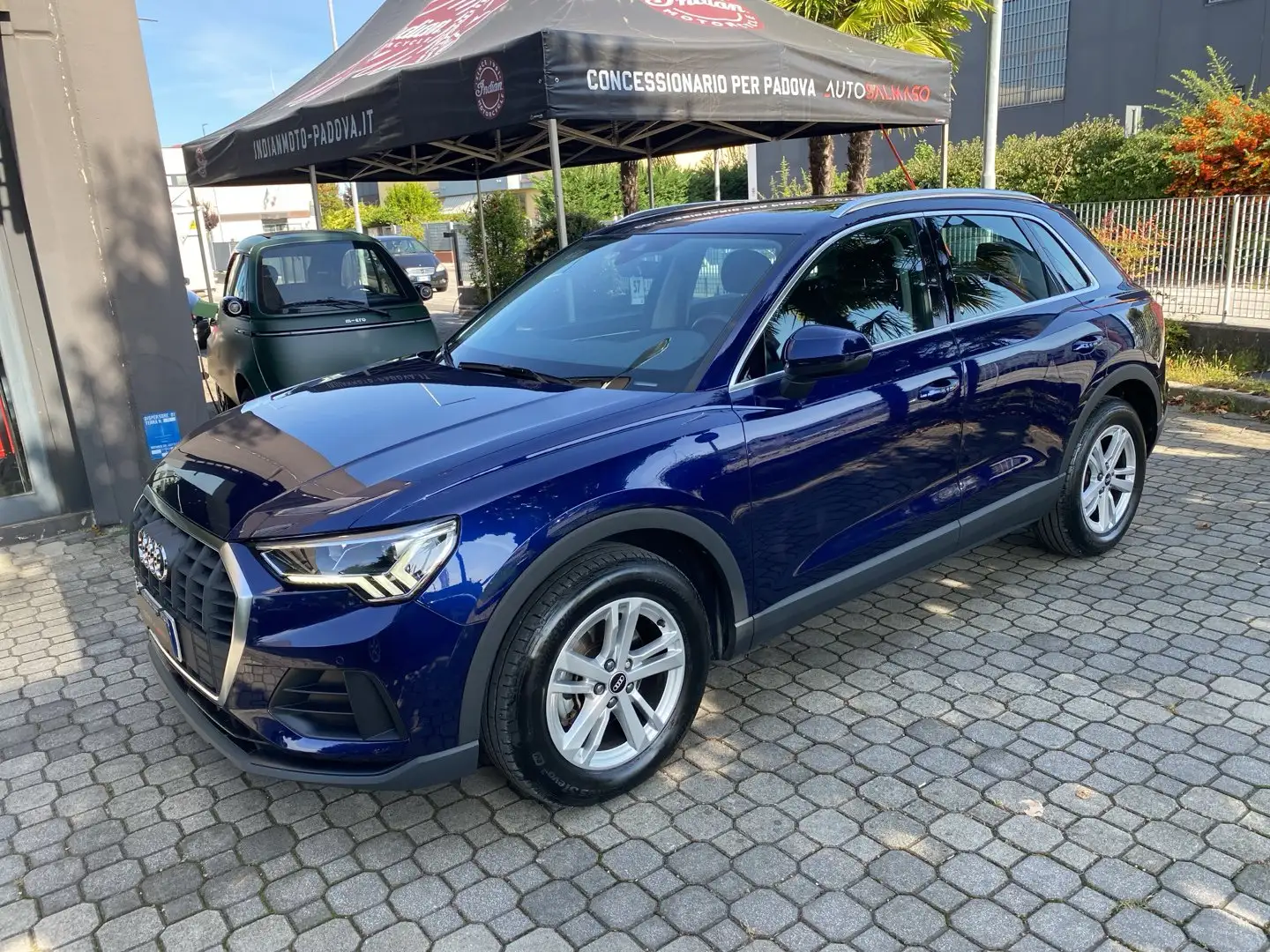 Audi Q3 Q3 35 TDI S tronic Business Blauw - 1