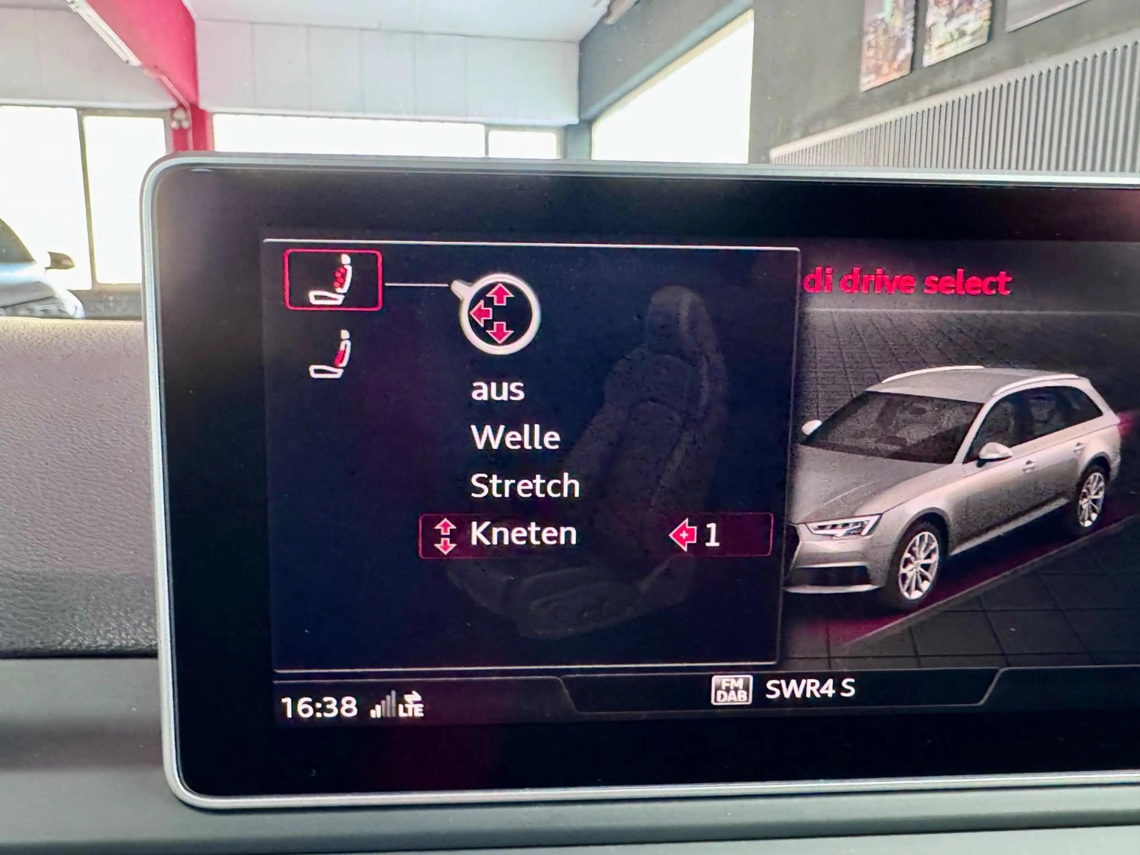Audi S4 Avant 3.0TFSI HeadUp Virtual B&O KeylesGo 19 — photo 14