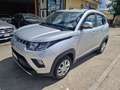 Mahindra KUV100 1.2 K6+ m-bifuel Plateado - thumbnail 1