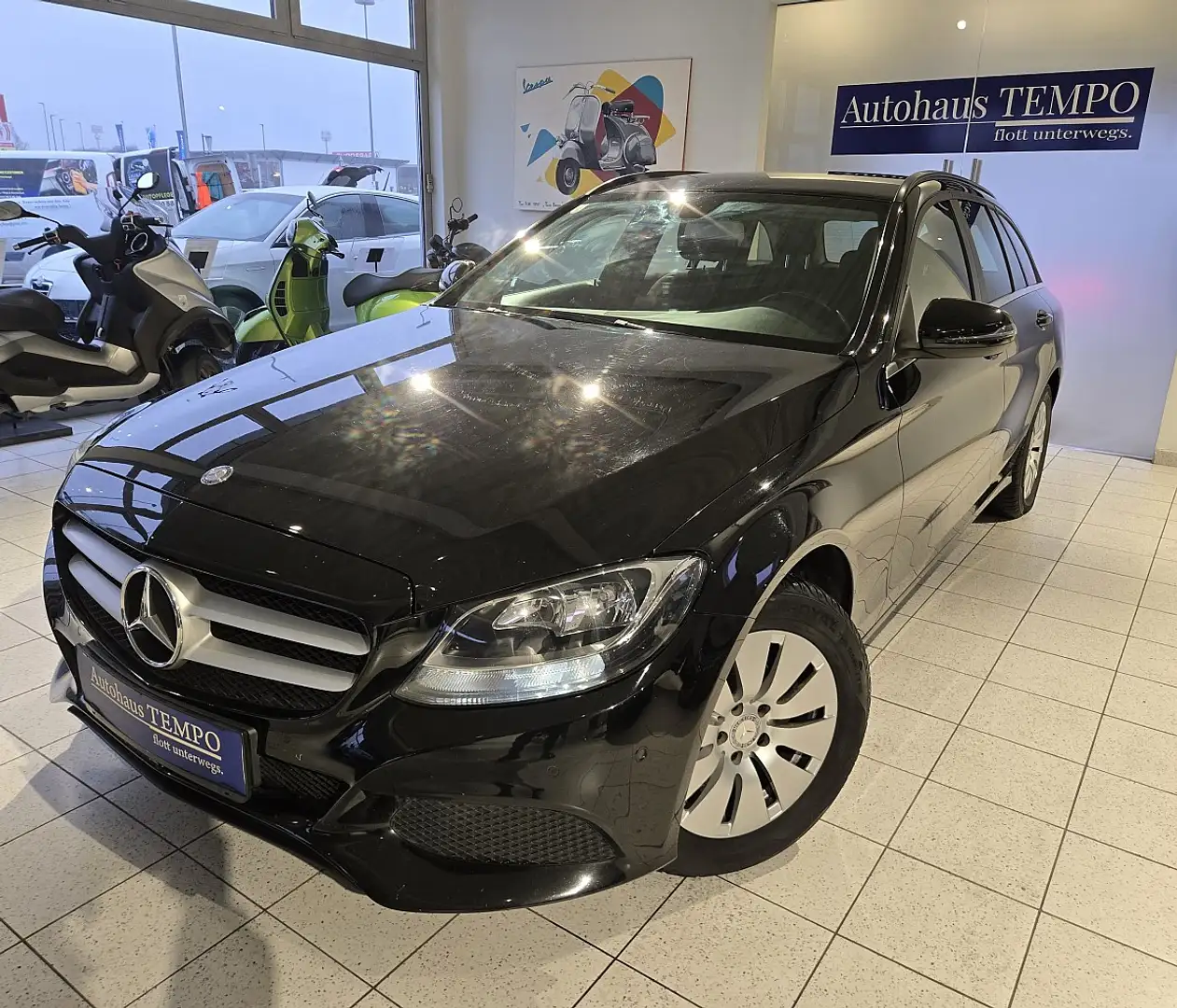 Mercedes-Benz C 180 d Schwarz - 1