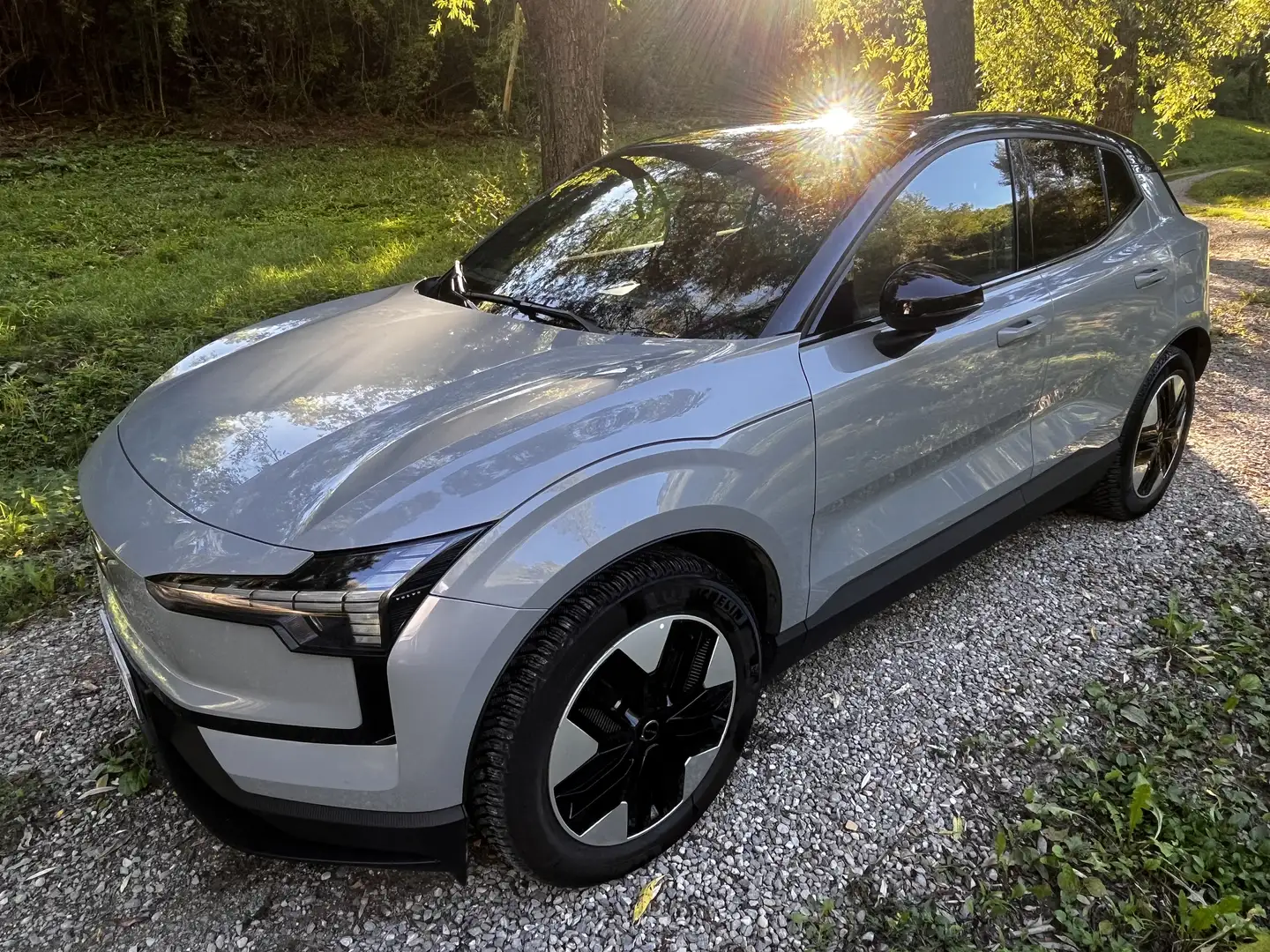 Volvo EX30 Single Motor RWD Plus MY25 ancora in garanzia uff Grigio - 1