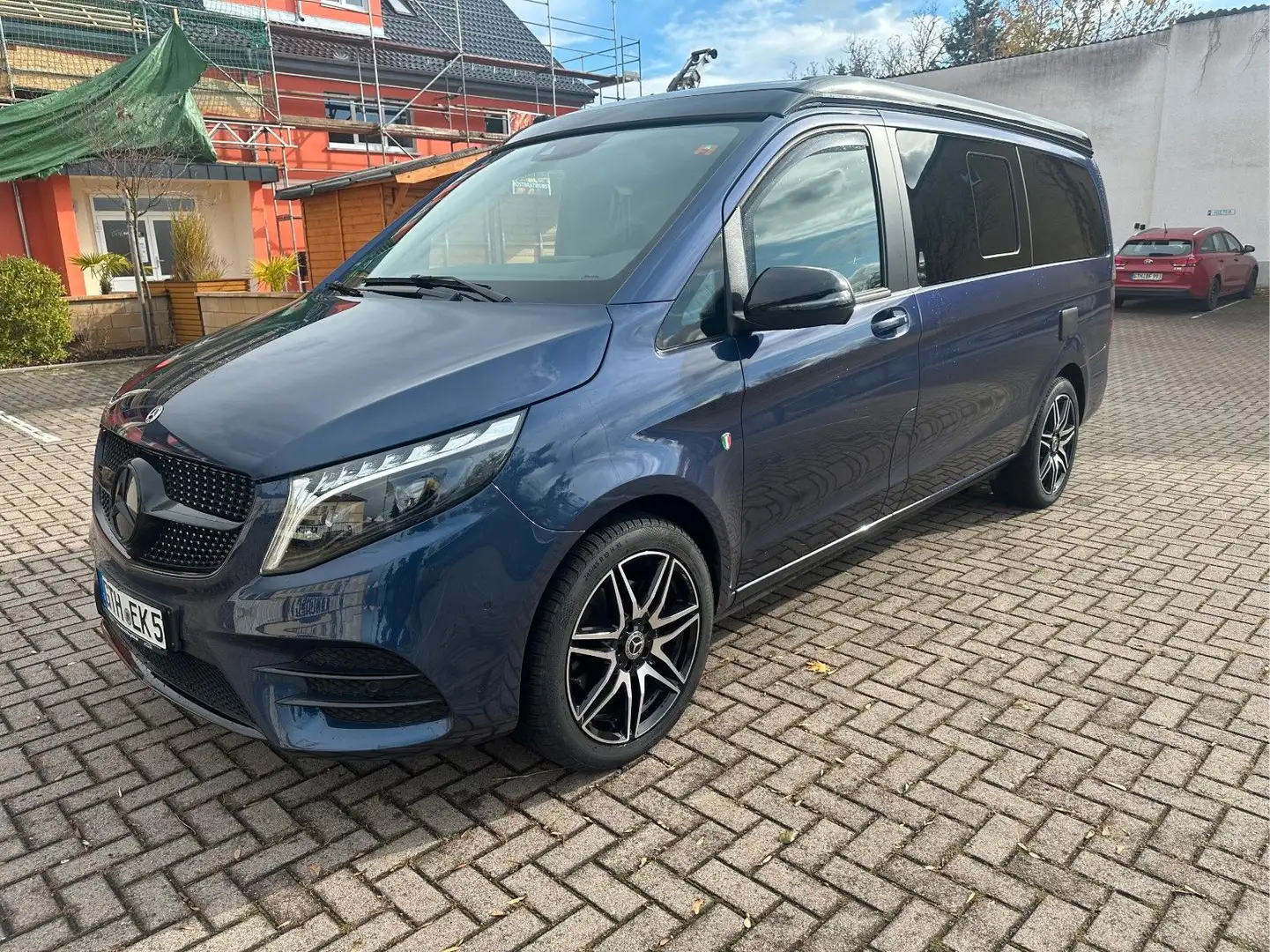 Mercedes-Benz V 300 d 4M AMG Edition Marco Polo *2xStHz+Black* Blau - 2