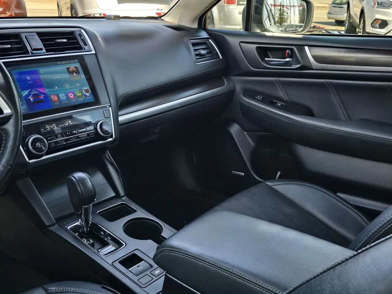 Subaru Legacy снимка Subaru Legacy