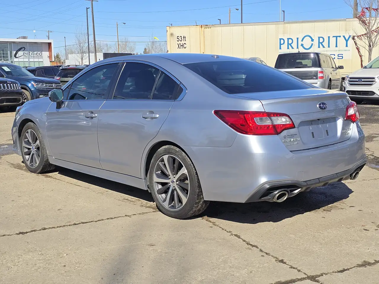 Subaru Legacy снимка Subaru Legacy