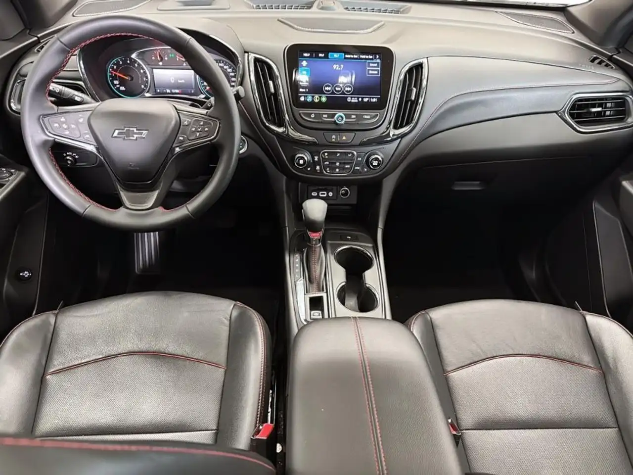 Chevrolet Equinox снимка Chevrolet Equinox